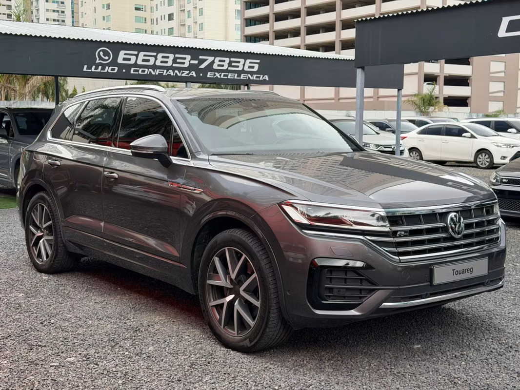 2019 VOLKSWAGEN TOUAREG